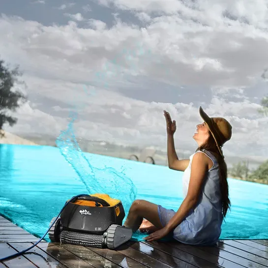 Robot piscine Dolphin E30 Maytronics