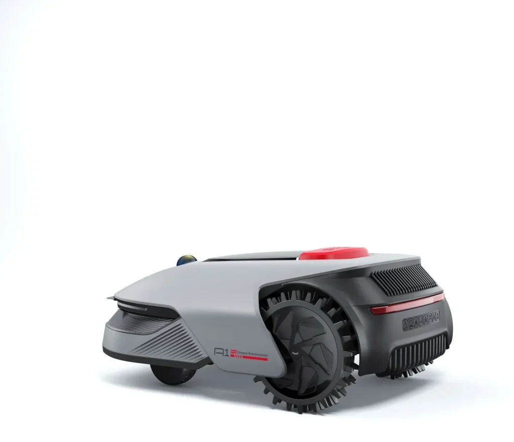 Vue arrière de trois quarts du robot tondeuse Dreame A1 Pro avec ses roues arrière crantées